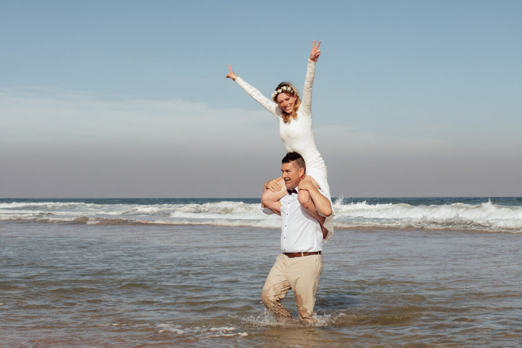 Small Sydney wedding at the beach